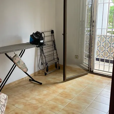 El Paraiso Retamar بيت للعطل *
